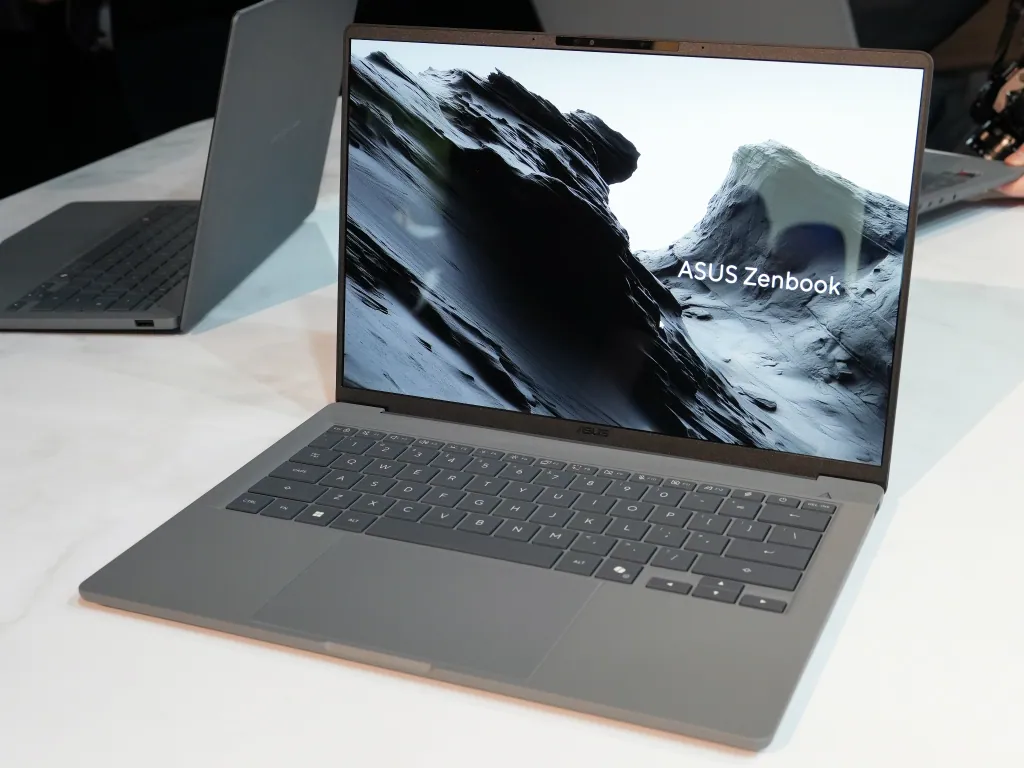 ASUS Zenbook SORA 16 open front view displaying thin bezels and Snapdragon branding