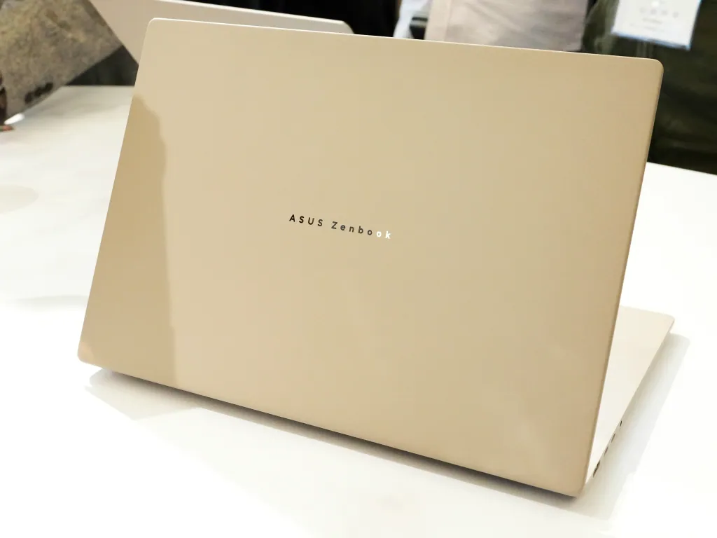 ASUS Zenbook SORA 16 rear lid design with ASUS Zenbook branding