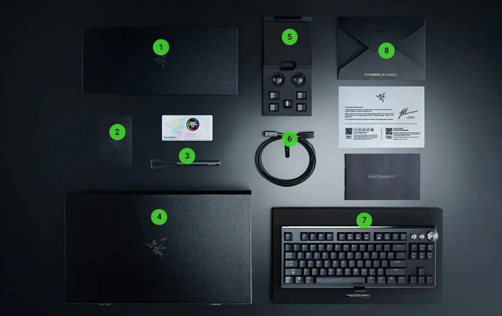 Razer Huntsman Signature Edition box contents including cable, accessories, and keyboard