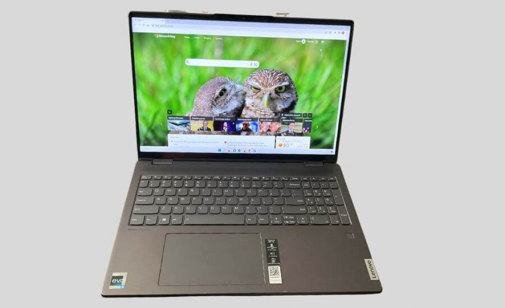 Lenovo Yoga 7i laptop