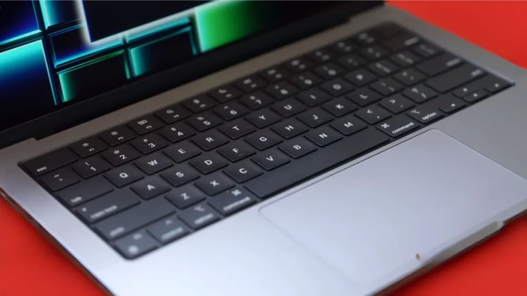 Apple MacBook Pro M2 Keyboard