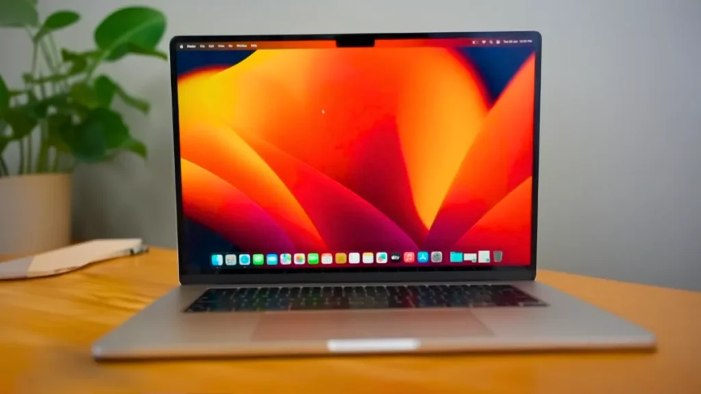 Apple MackBook Air M2 display design