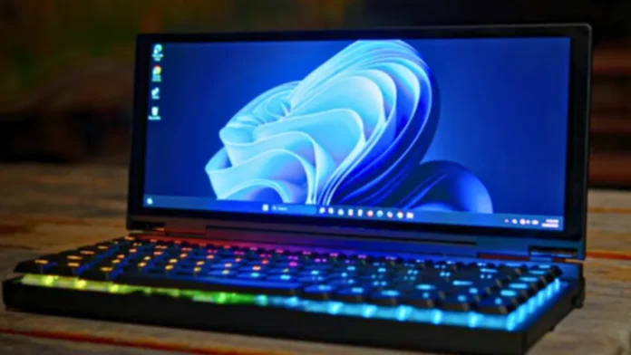 Keebmon keyboard PC powered by Ryzen AI 9 HX 370