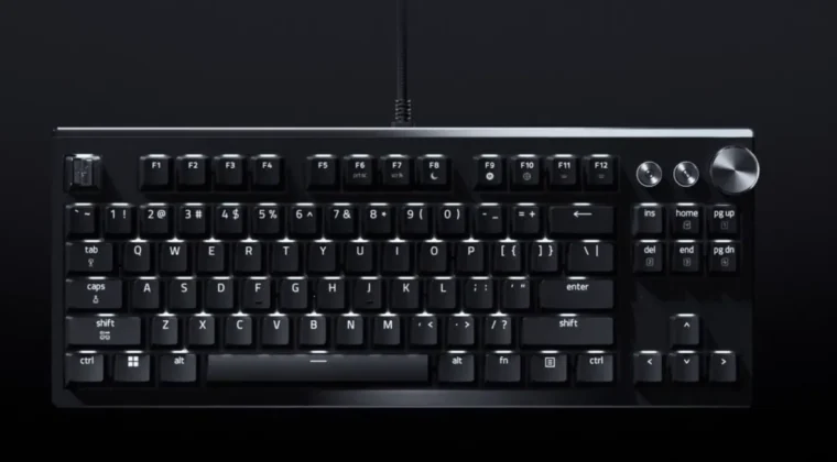 Razer Huntsman Signature Edition media dial and aluminum finish detail