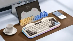 YUNZII C75 Cake mechanical keyboard placed on desk with RGB lighting and 5500mAh battery highlight